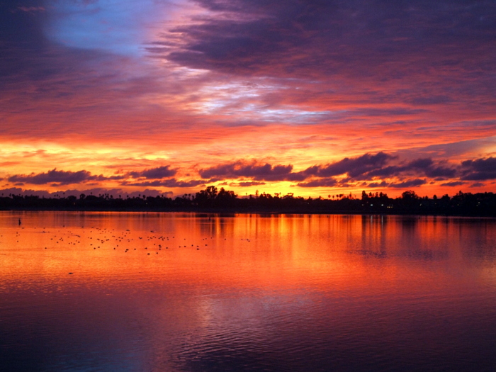 Red sky at night