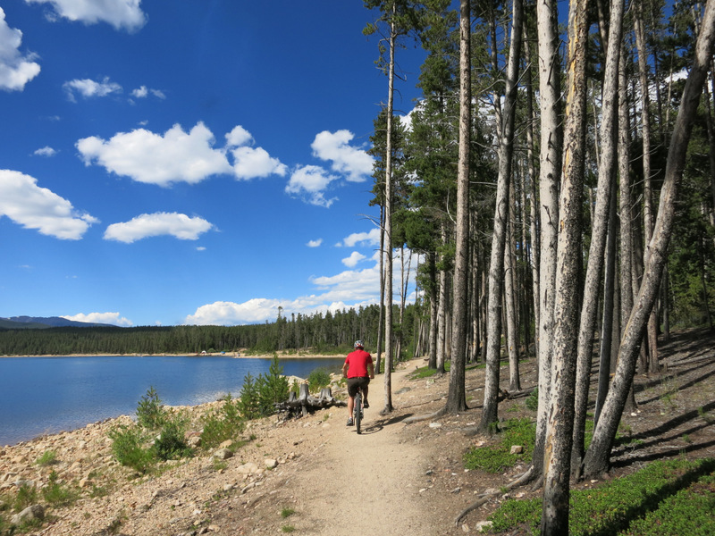 Turquoise Lake Trail