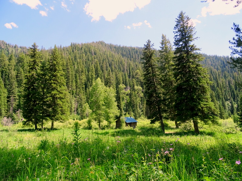 Upper Palisades Lake Trail