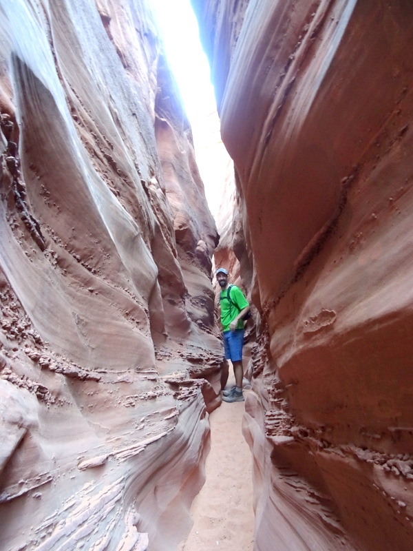 Spooky Slot Canyon - Escalante, Utah