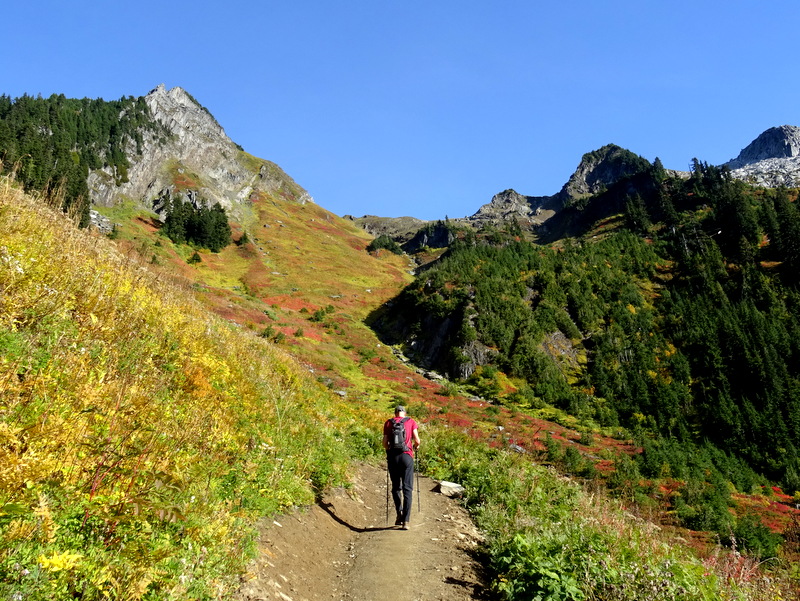 Hidden Lake Trail